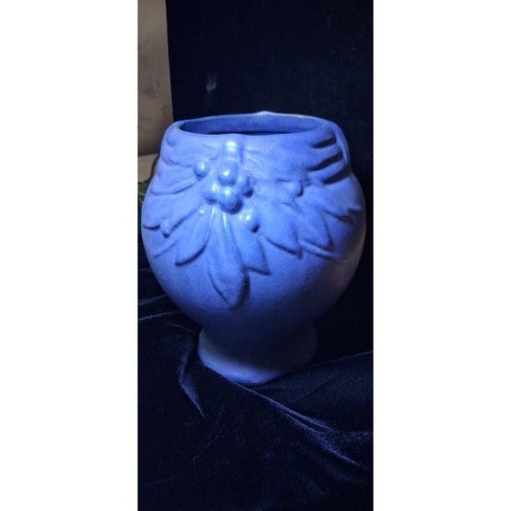Nelson McCoy Vintage Pottery Leaves Berries Vase Planter, 7" White, 1930s